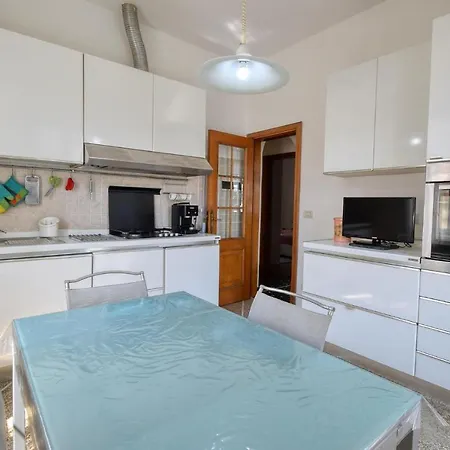 Lejlighed 2 Bedroom Gorgeous In *